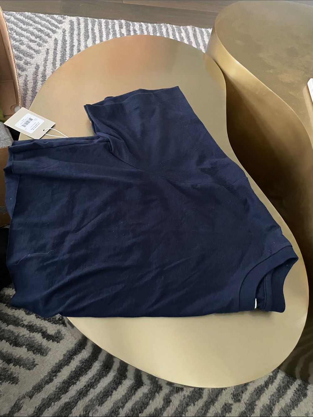 Tkees navy cropped tee